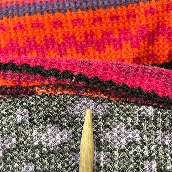 4/$25 Motherhood Maternity Fall Blooms Stripe Top Long Tab Sleeve Thermal Size M - Picture 9 of 12